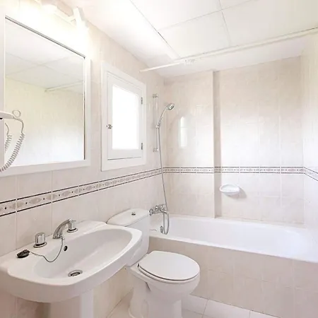 Mit Grossem Gemeinschaftspool By Interhome Apartment Santa Eularia des Riu