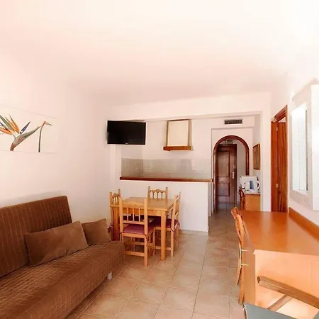 Apartment Mit Grossem Gemeinschaftspool By Interhome Santa Eularia des Riu