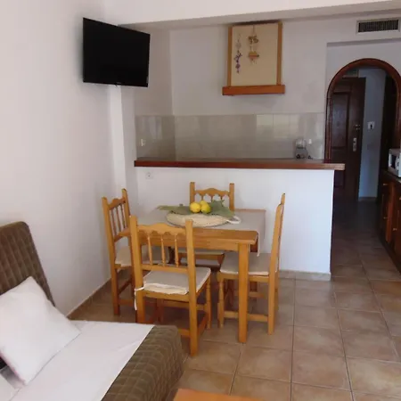 Apartment Mit Grossem Gemeinschaftspool By Interhome *