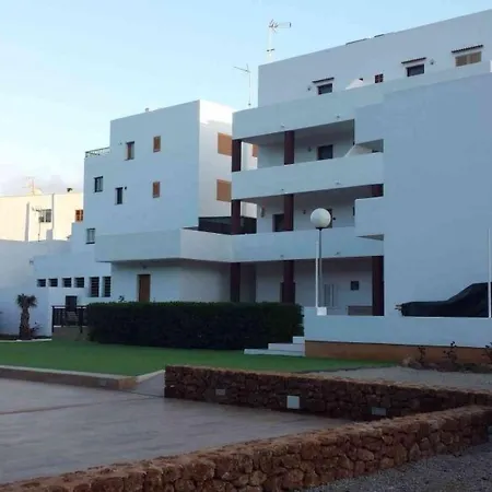 Mit Grossem Gemeinschaftspool By Interhome Apartment *